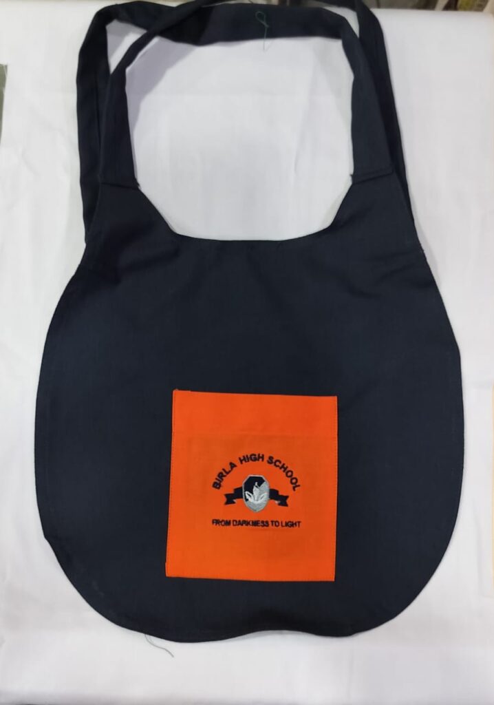 MOIRA STREET BLUE APRON WITH ORANGE POCKET CLASS KG HSN Code : 6105 ...